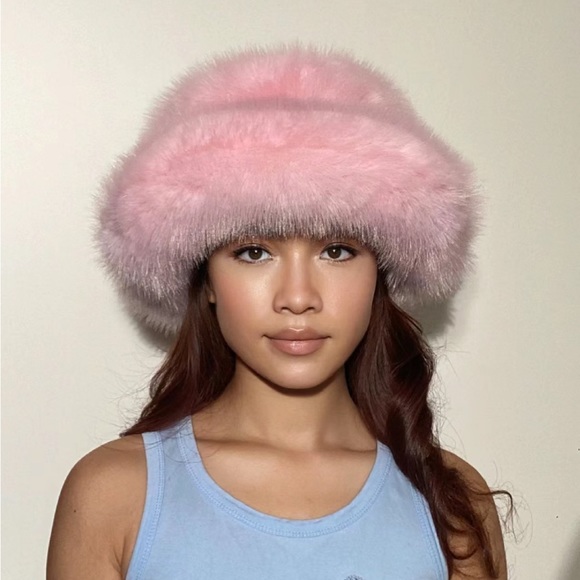 Vegan fur glamour hat